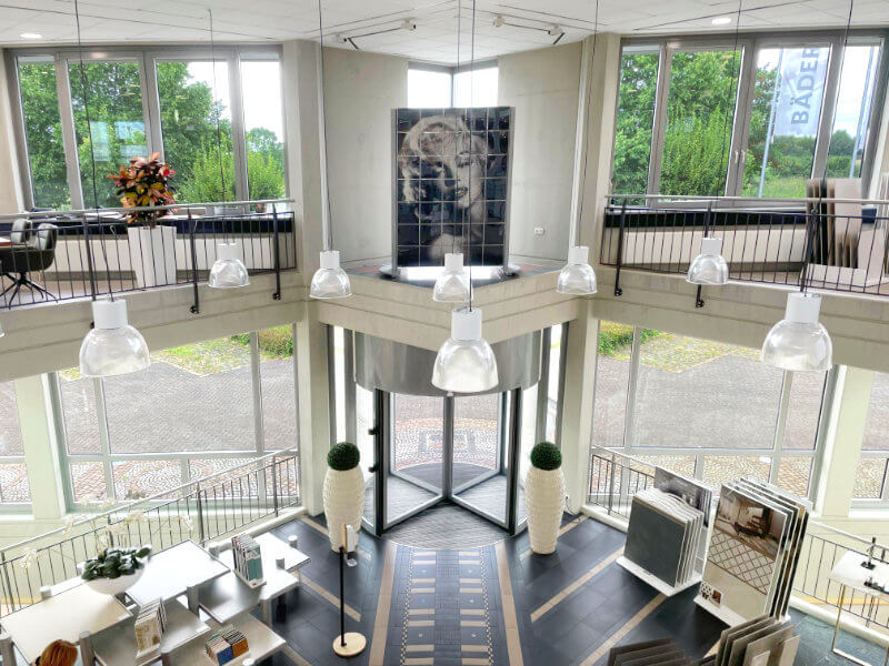 fliesen-strang-eingangsbereich-01v2-small-web